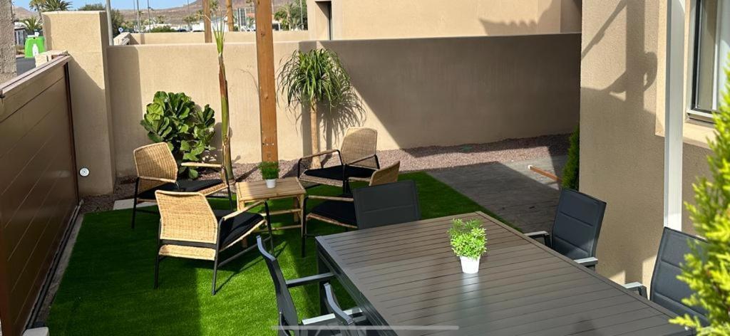Golf Tenerife South XX Wheel Accessible Shower XX Free Wifi XX Private Pool 30 Degrees XX Two Terraces 30M2X60M2 Xxfree Parking XX Mountain View XX Flatscreen 65 Inch XX San Miguel de Abona Luaran gambar